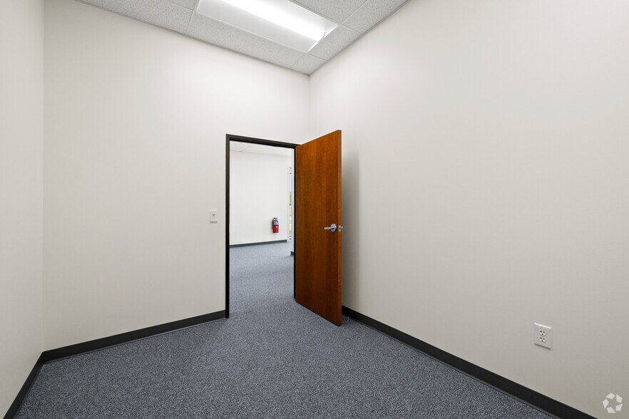 More Photos Of 5305 N Mays St, Georgetown Unknown For Lease