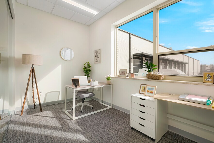 More Photos Of 4800 Dahlia St, Denver Warehouse For Lease