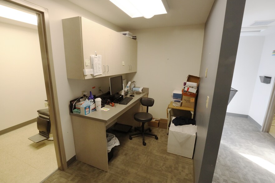 More Photos Of 17534 Royalton Rd, Strongsville Medical For Lease