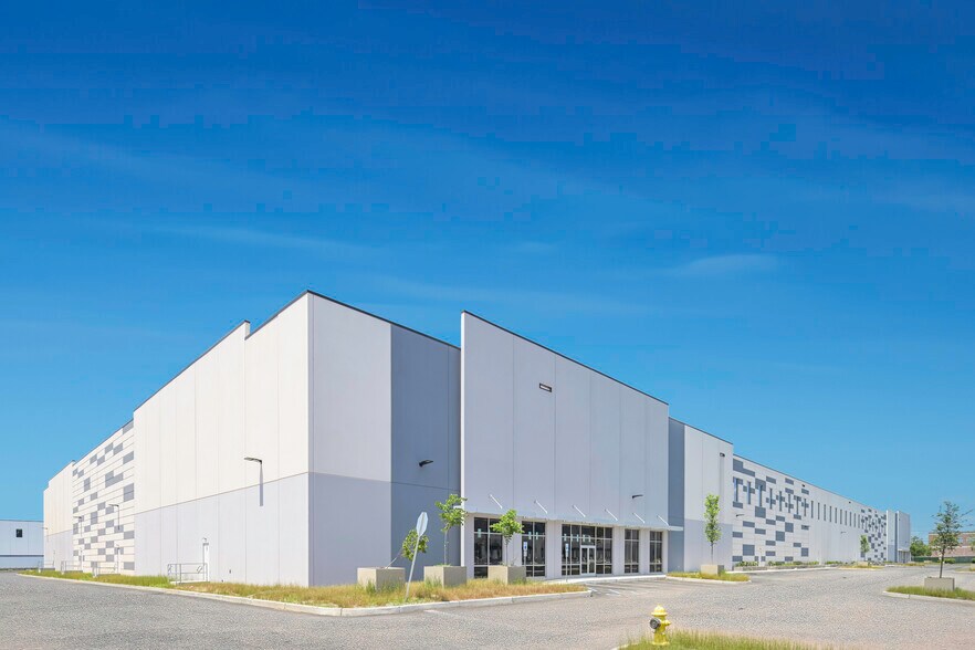 Primary Photo Of 650 Federal Blvd, Carteret Unknown For Lease