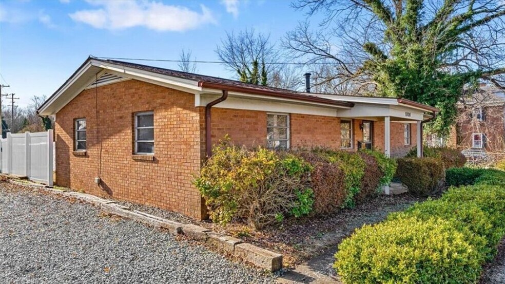 Primary Photo Of 1006 S Main St, Burlington Office For Sale