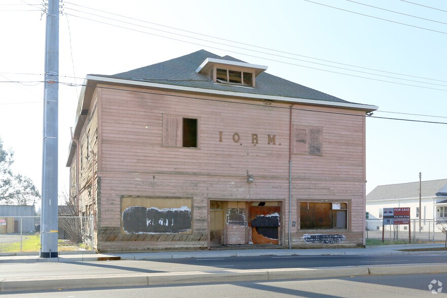 Primary Photo Of 8330 Florin Rd, Sacramento Lodge Meeting Hall For Sale