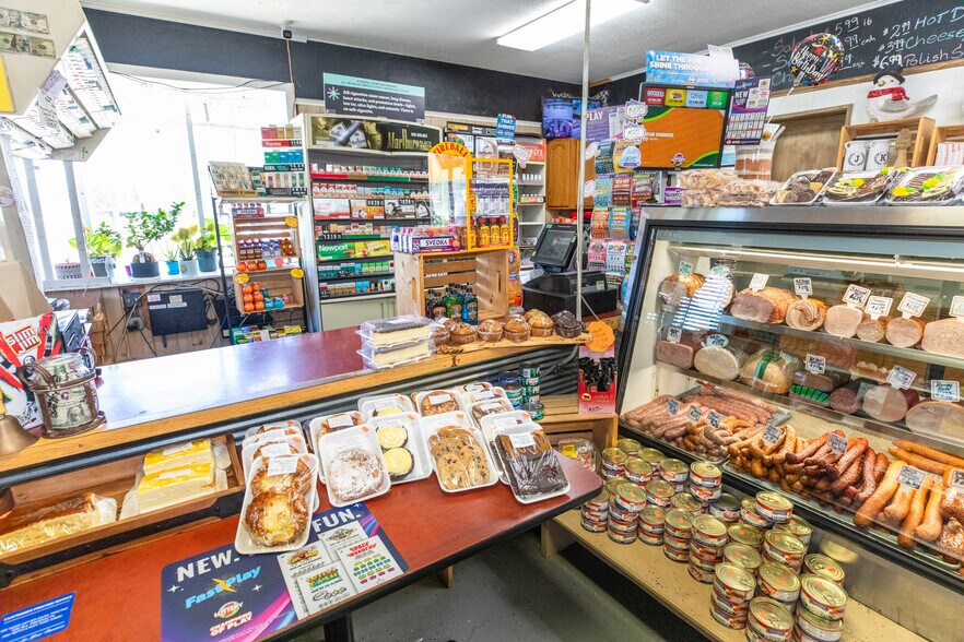 More Photos Of 8995 S US Highway 35, Monterey General Retail For Sale