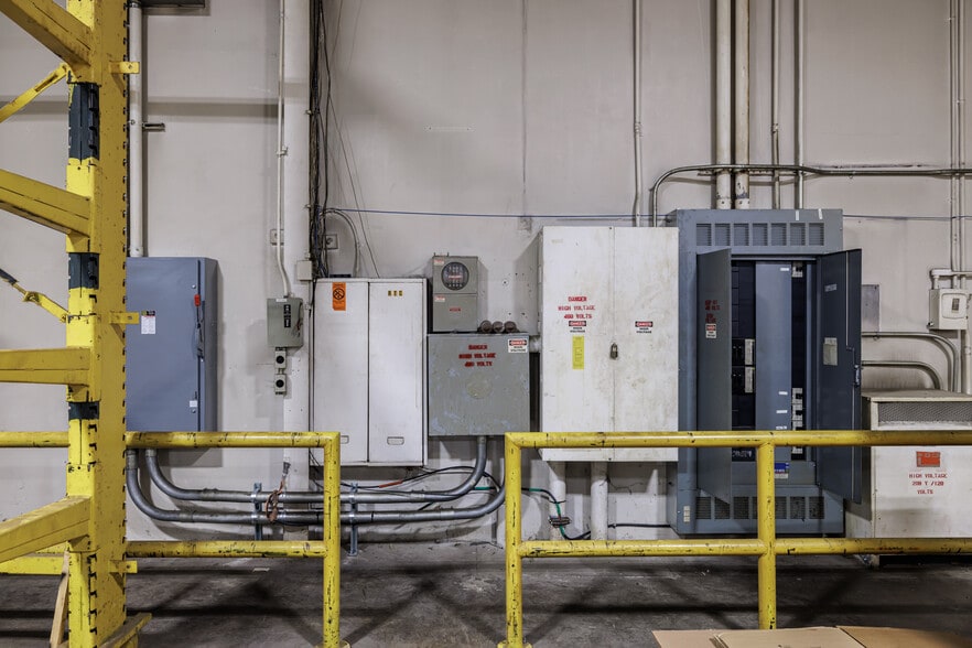 More Photos Of 100 Pixley Industrial Pky, Rochester Manufacturing For Sale