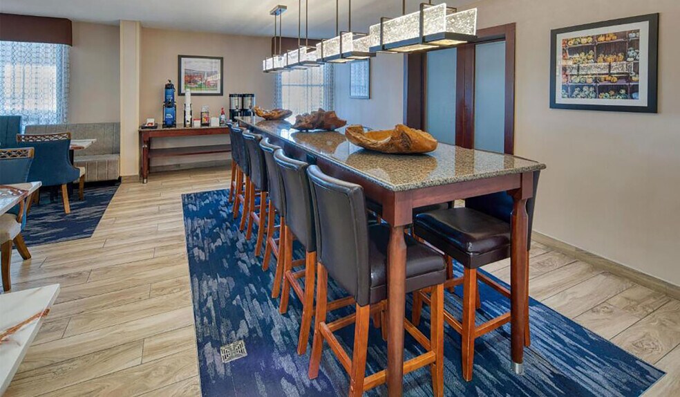 More Photos Of 1030 State Road 229, Batesville Hotel For Sale
