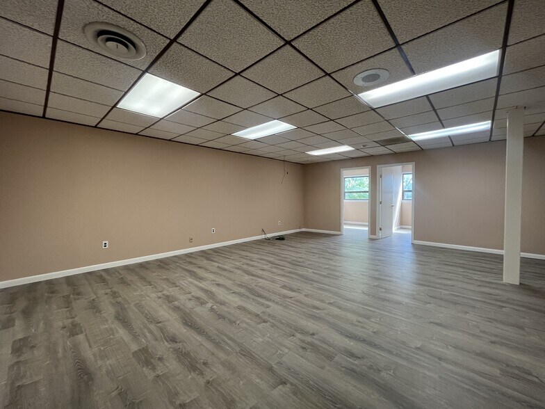 More Photos Of 656 Georges Rd, North Brunswick Office For Lease