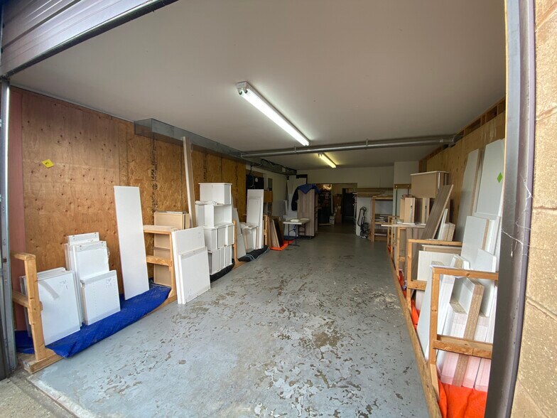 More Photos Of 1589 Reed Rd, Pennington Warehouse For Lease