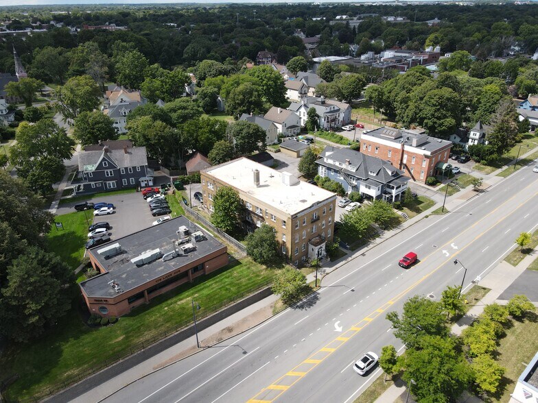 More Photos Of 189 Lake Ave, Rochester Apartments For Sale