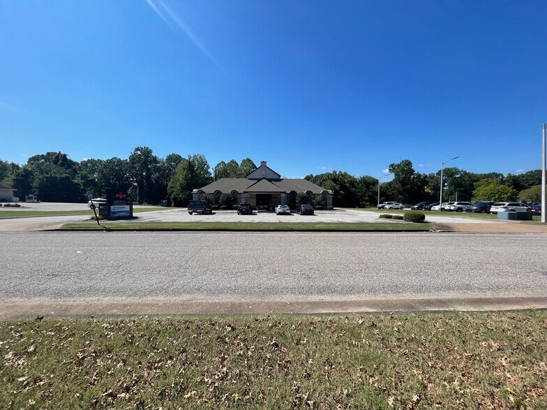 More Photos Of 31 Physicians Dr, Jackson Medical For Lease