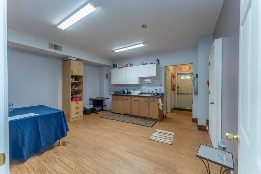 More Photos Of 1520 Broadway, Esopus Freestanding For Sale