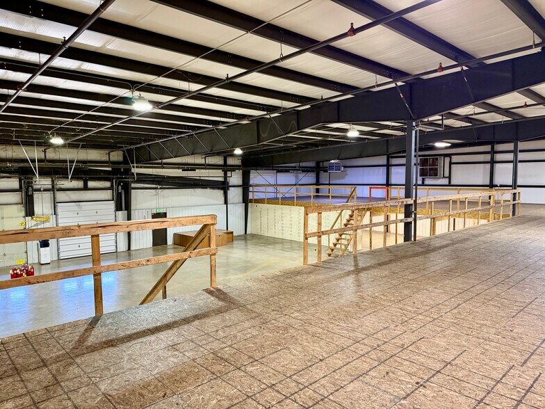 More Photos Of 12045 6300 Rd, Montrose Flex For Lease