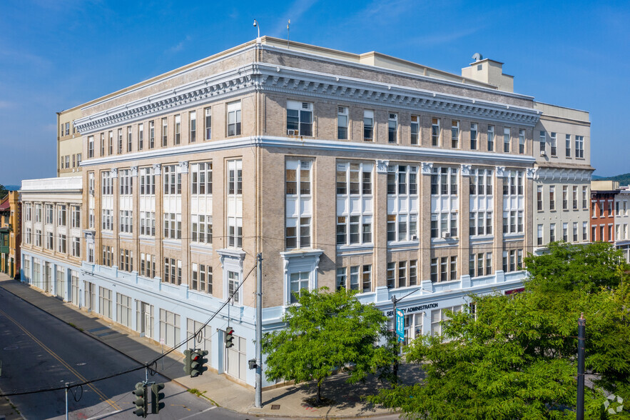 Primary Photo Of 57 Cannon St, Poughkeepsie Apartments For Lease