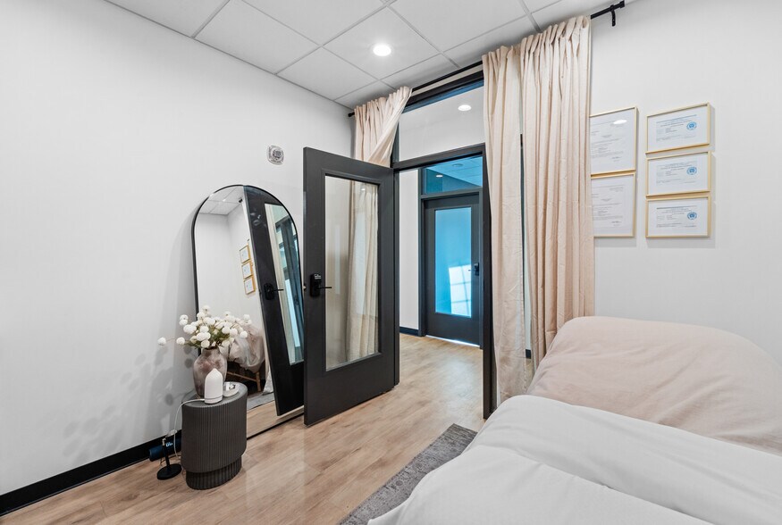 More Photos Of 61 W 3200 N, Lehi General Retail For Sale