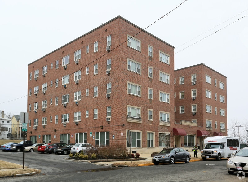 Primary Photo Of 2900 Newton St NE, Washington Apartments For Lease