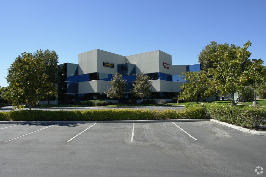 More Photos Of 5701 Truxtun Ave, Bakersfield Coworking Space