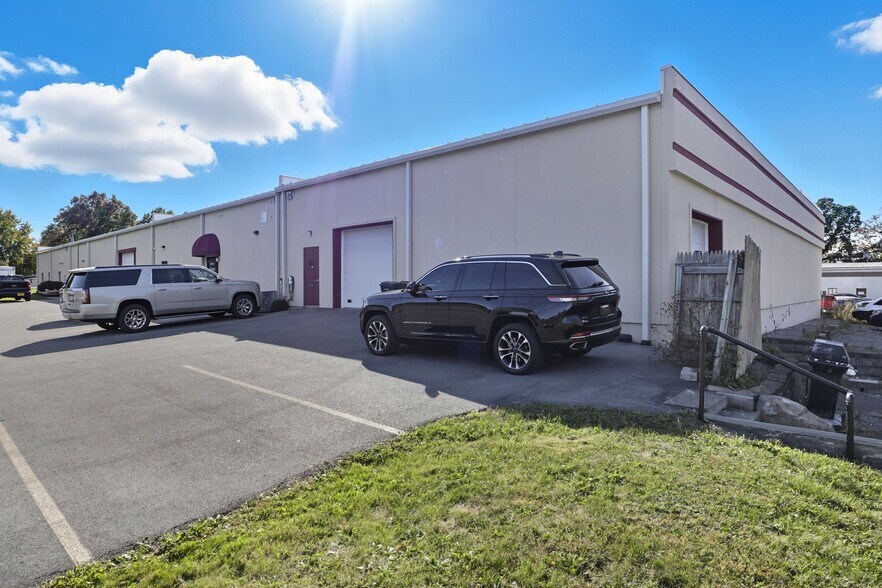 More Photos Of 6280 State Route 96, Farmington Manufacturing For Lease