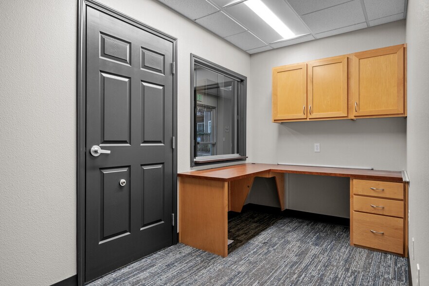 More Photos Of 1184 McGee Ct NE, Keizer Medical For Lease