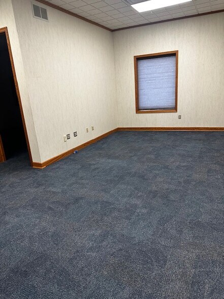 More Photos Of 1606 W 3rd St, Red Wing Storefront Retail Office For Lease
