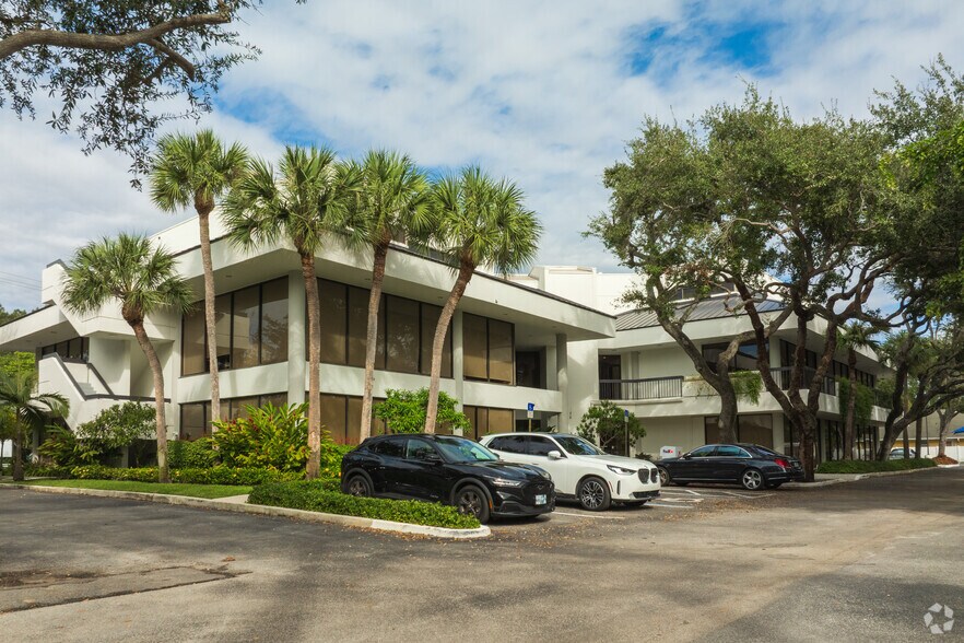 Primary Photo Of 11000 Prosperity Farms Rd, Palm Beach Gardens Medical For Lease
