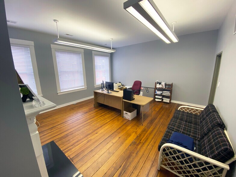 More Photos Of 715 St Paul St, Baltimore Office For Sale