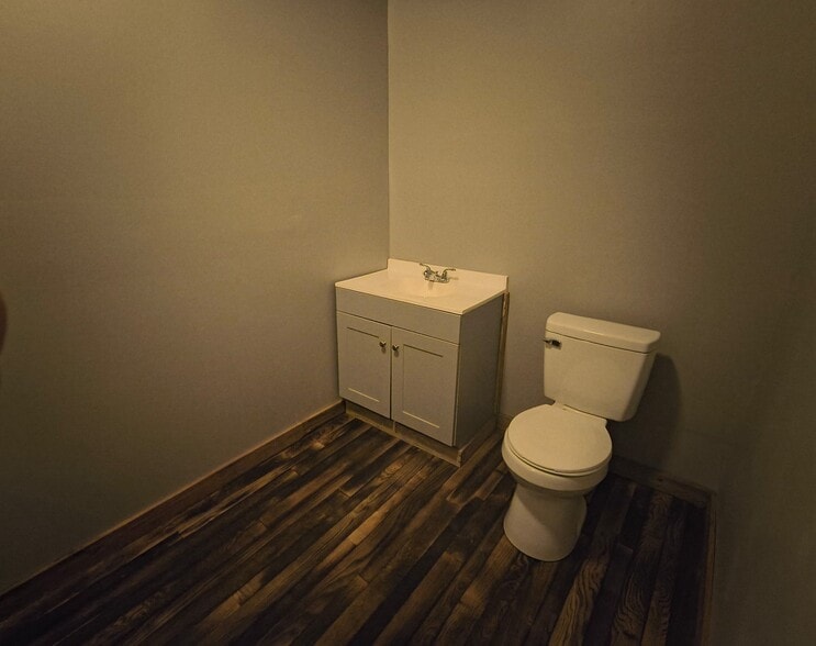 More Photos Of 202 E. North Main Street, Littleton General Retail For Sale