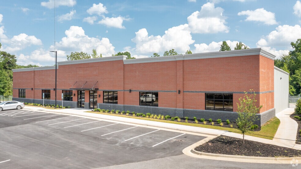 More Photos Of 900 Bricksteel Ln, Garner Light Distribution For Lease