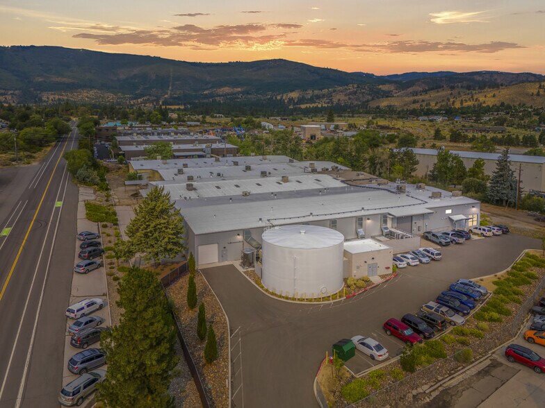 More Photos Of 2 Eric Cir, Verdi Warehouse For Sale