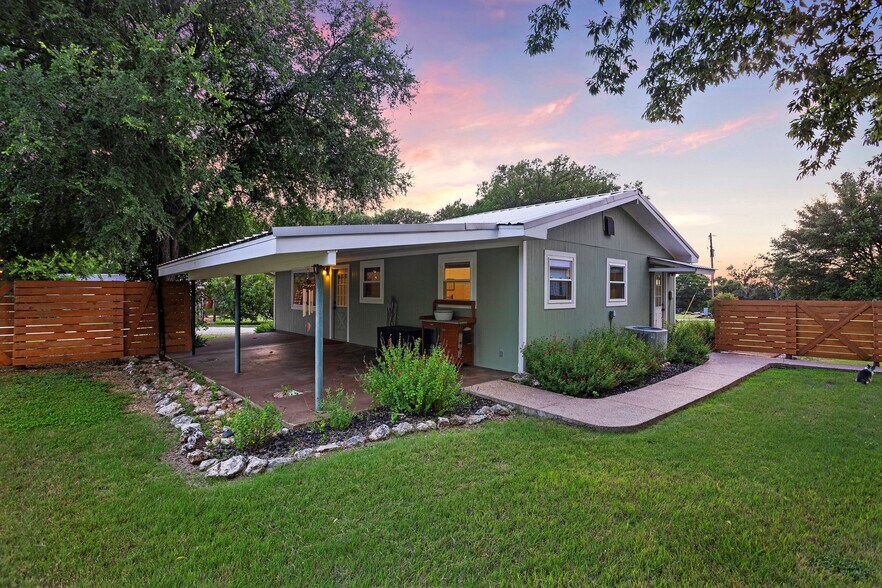 More Photos Of 7617 McGregor Park Rd, Temple Lodge Meeting Hall For Sale