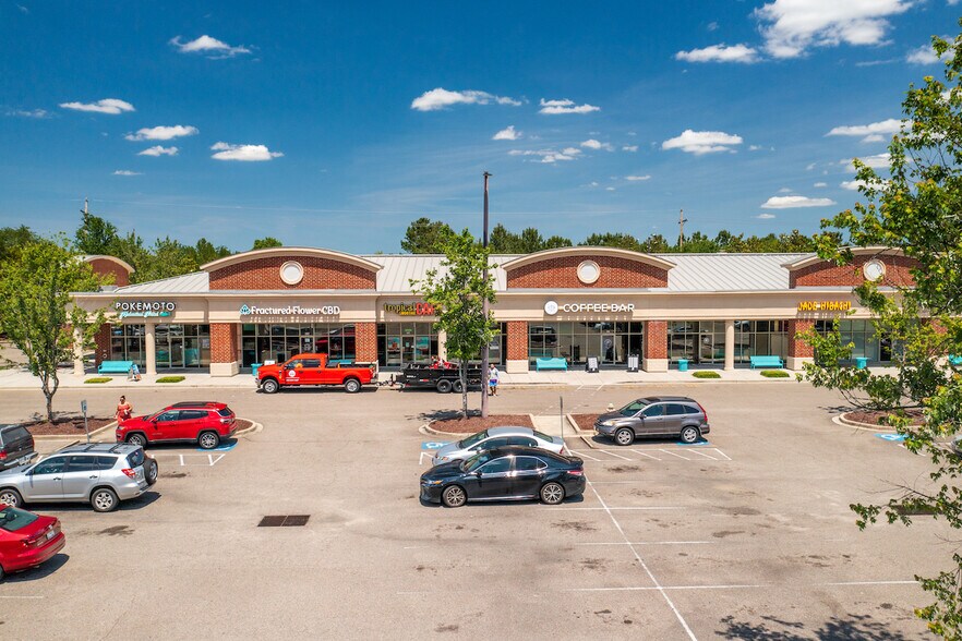 More Photos Of 201 Graduate Rd, Conway Storefront For Lease