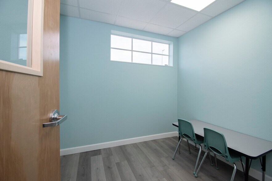More Photos Of 4535 Tamiami Trl, Port Charlotte Office For Lease