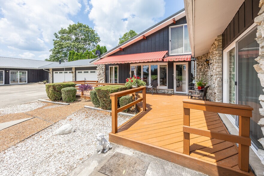 More Photos Of 9001 S County Road 700 W, Daleville Cement Gravel Plant For Sale