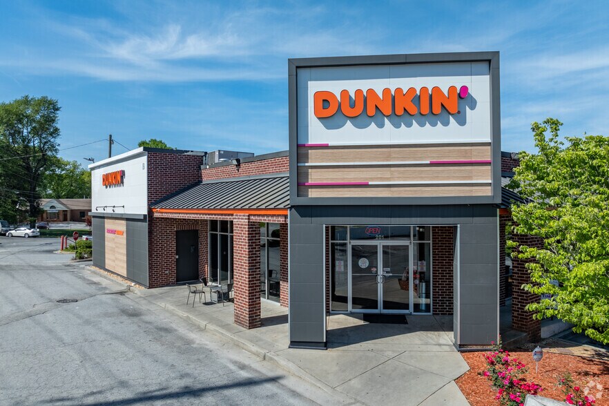 More Photos Of 1300 Indian Trail Lilburn Rd, Norcross Storefront For Lease