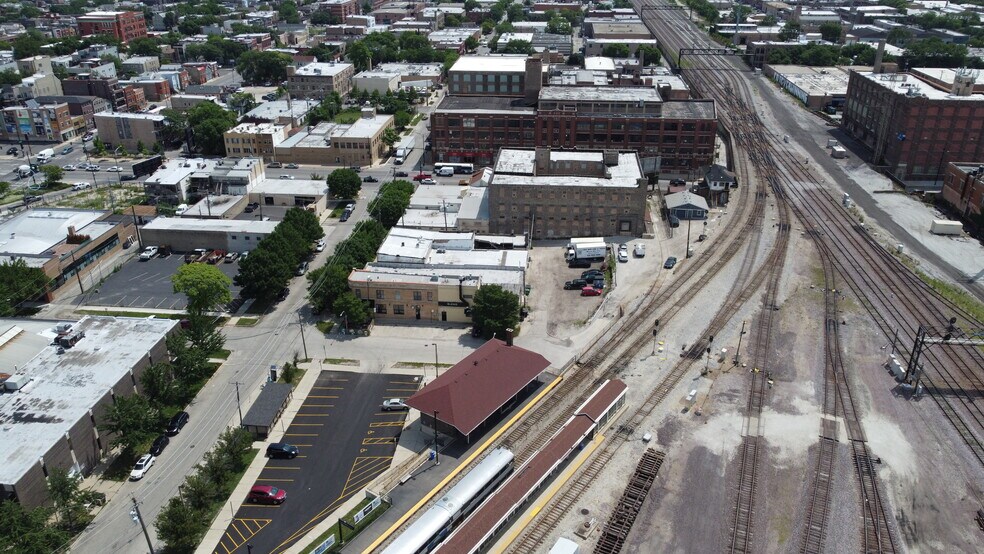 More Photos Of 401-435 N Western Ave, Chicago Industrial For Lease
