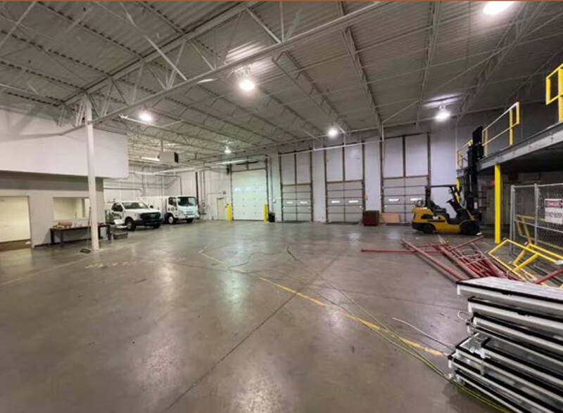 More Photos Of 100 Commerce Blvd, Loveland Warehouse For Lease