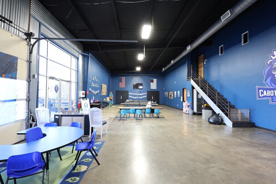 More Photos Of 1122 S 2nd St, Cabot Industrial For Sale