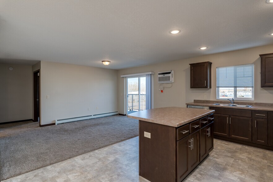 More Photos Of 1685 N Redding Ave, Windom Apartments For Sale