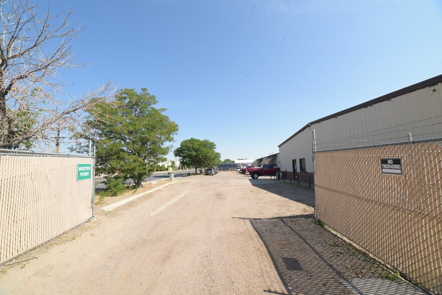 More Photos Of 3026 1st Ave, Greeley Warehouse For Sale