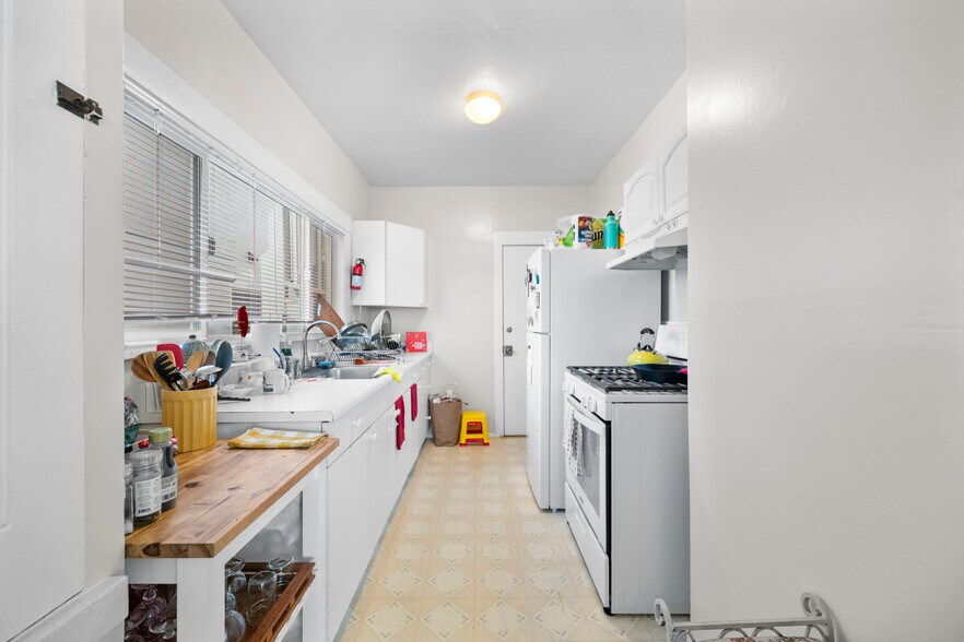 More Photos Of 4045 Manila Ave, Oakland Apartments For Sale