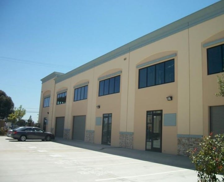 More Photos Of 1773 W San Bernardino Rd, West Covina Service For Lease