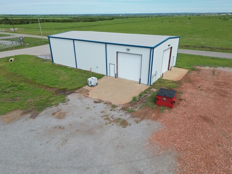 More Photos Of 201 Airport Road, Hinton Flex For Sale