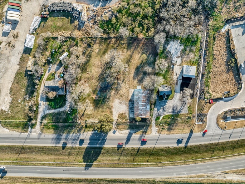 More Photos Of 11211 S US Highway 181, San Antonio Warehouse For Sale