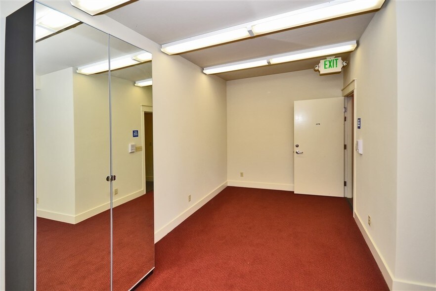 More Photos Of 217-243 W Richmond Ave, Richmond Office Residential For Lease