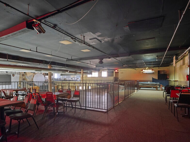More Photos Of 1508 SE 25th St, Oklahoma City Bar For Sale