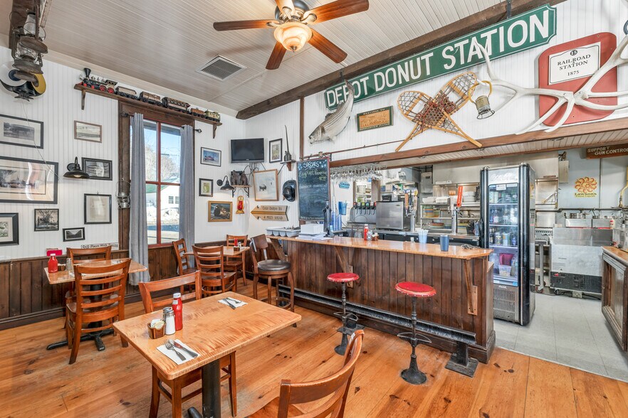 More Photos Of 79 Main St, Center Ossipee Restaurant For Sale