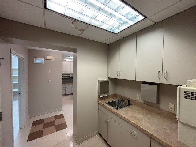 More Photos Of 7240 S US 231, Huntingburg Medical For Lease