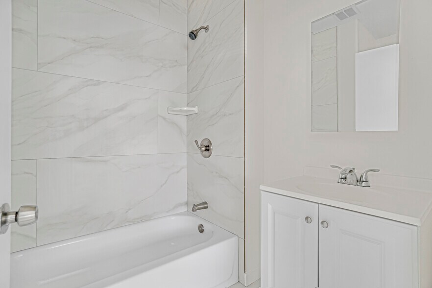 More Photos Of 11513 Berendo Ave, Los Angeles Multifamily For Sale