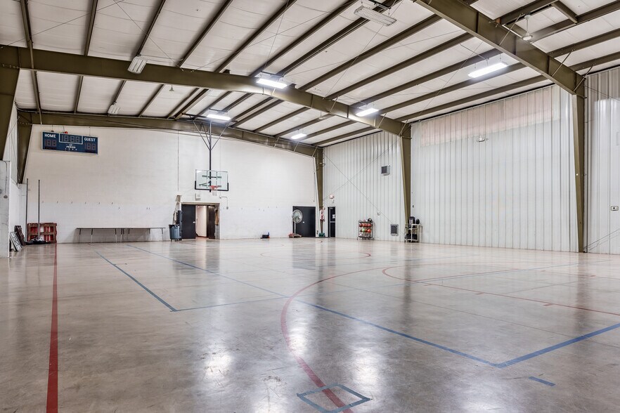 More Photos Of 4312 20th St, Rockford Religious Facility For Sale