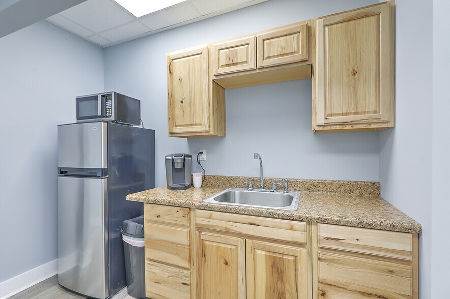 More Photos Of 597 Old Mount Holly Rd, Goose Creek Coworking Space
