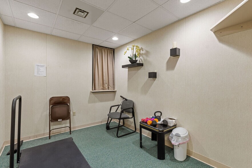 More Photos Of 2559 37th Ave, Columbus Medical For Sale