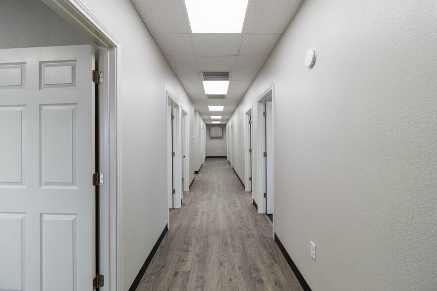 More Photos Of 4084 Gulfstream Dr, Bryan Warehouse For Sale